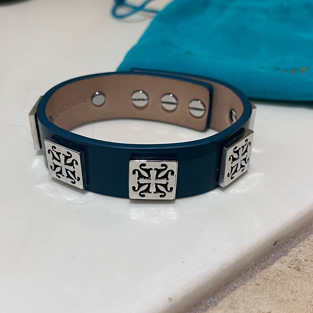 New with bag Rustic cuff green strap bracelet! Original design.